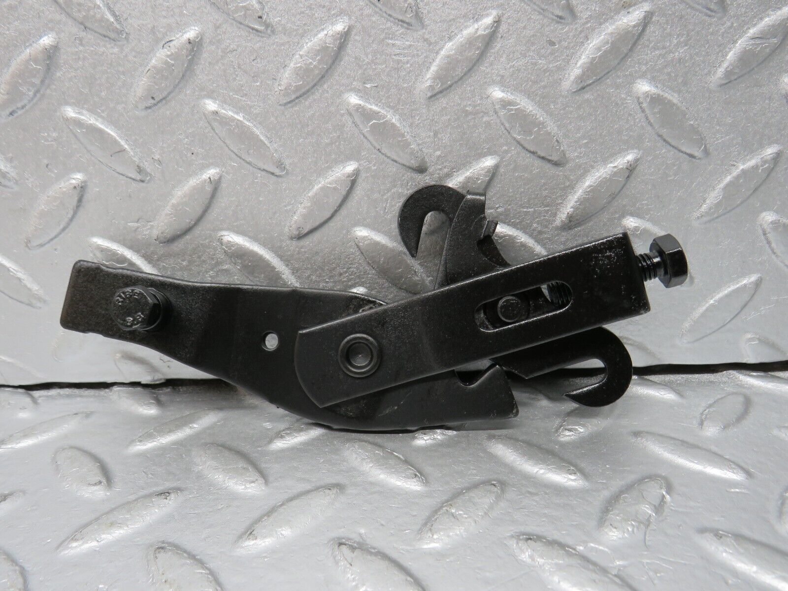 39594 Mercedes-Benz R129 320SL Coupe Handbrake Adjusting Handbrake Regulator