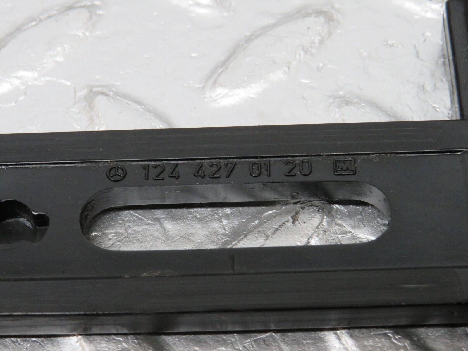 34042 Mercedes-Benz W124 260E Parking Brake Release 1244270120 1244270412