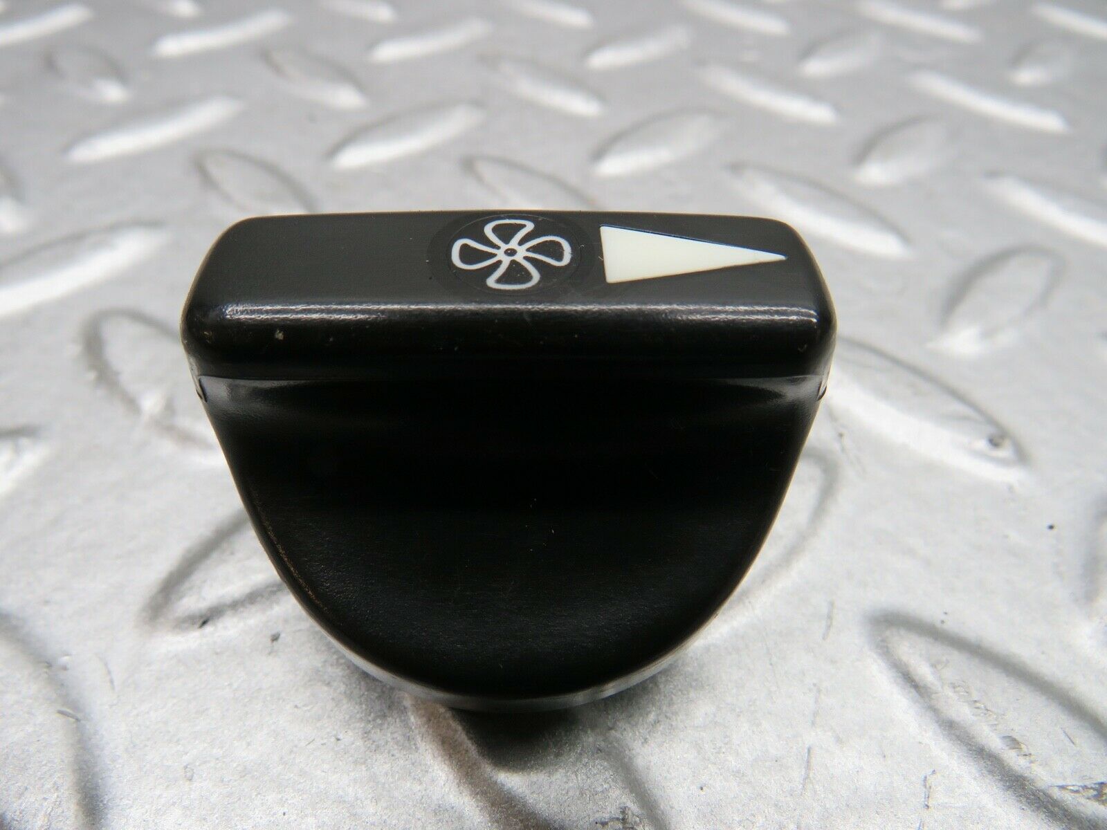 21874 Mercedes-Benz W123 Heater Control Knob Set
