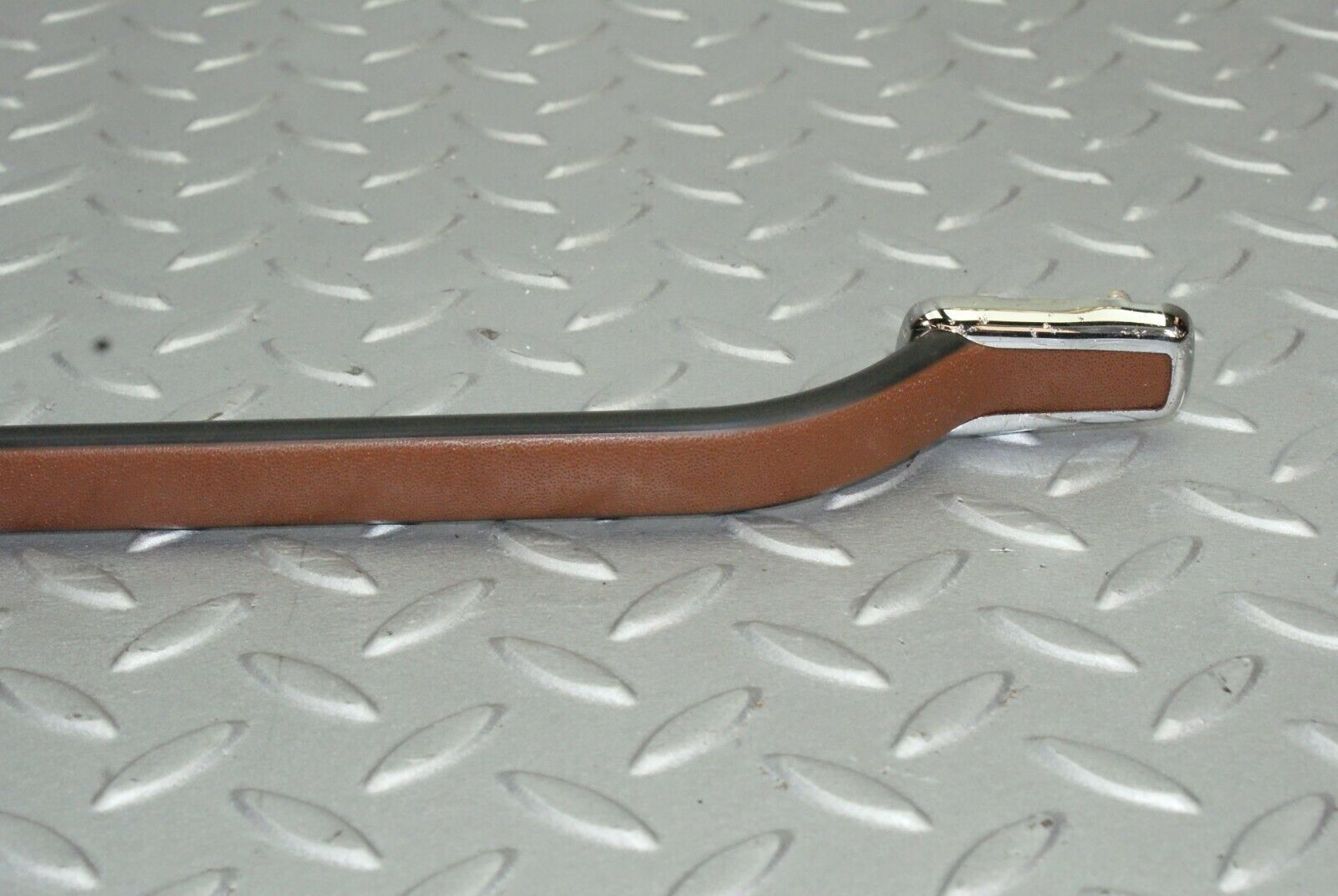2525 Mercedes-Benz W116 350SE Interior Roof Grab Handle Front Brown