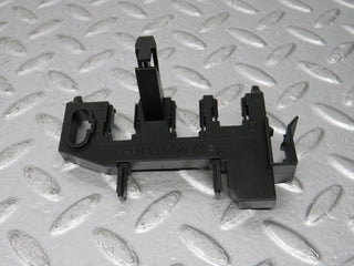 33479 Mercedes-Benz W202 C180 Steering Column Cable Bracket 2025461043