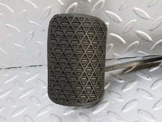 33710 Mercedes-Benz W201 190E 2.0L Brake Pedal With Rubber 1232910082