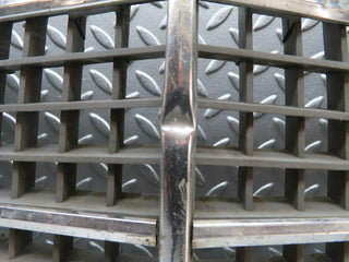 20481 Mercedes-Benz W114 280CE Coupe Bonnet Grill