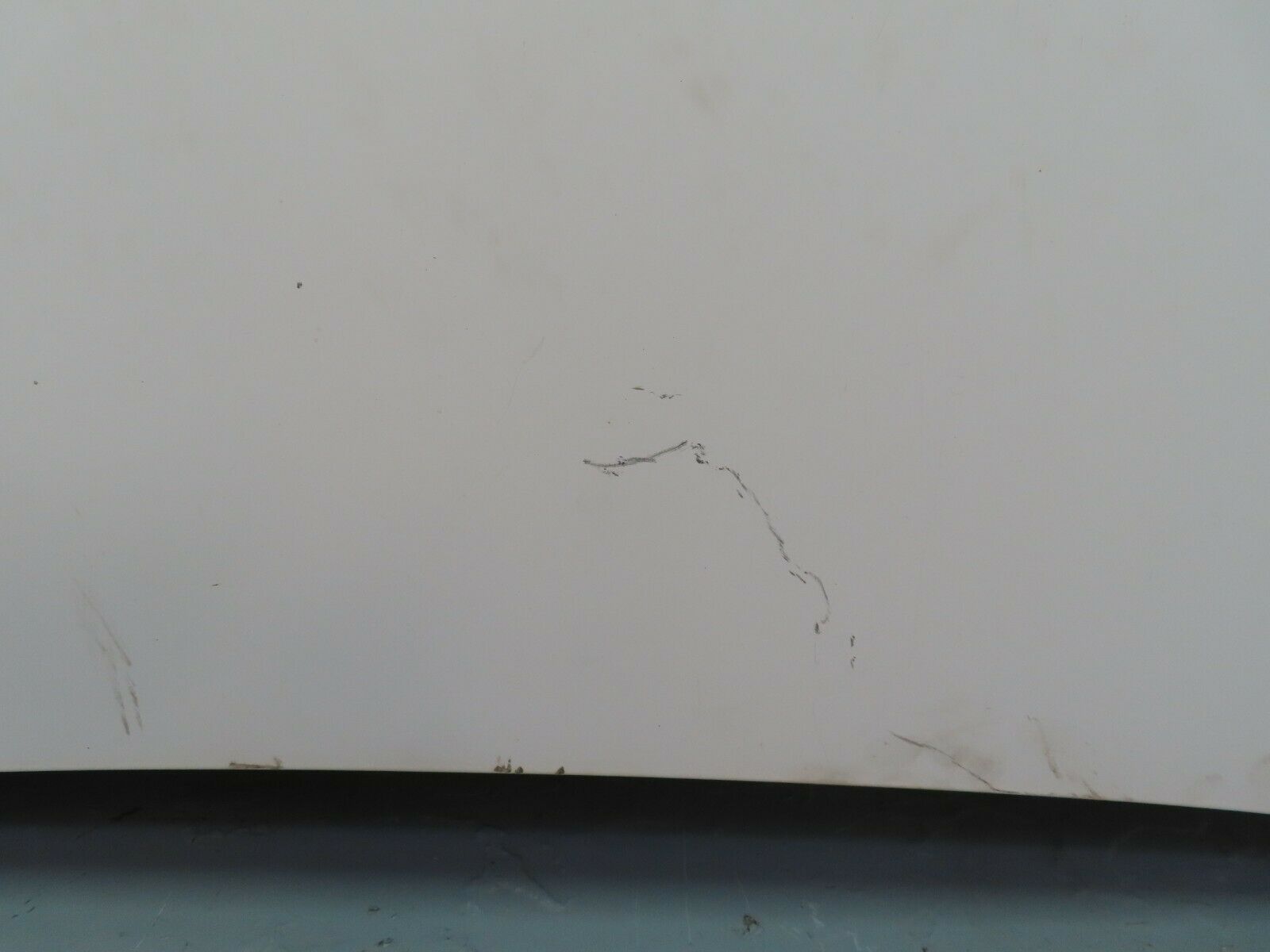 5997 Mercedes-Benz W123 200 Boot Lid Trunk Door