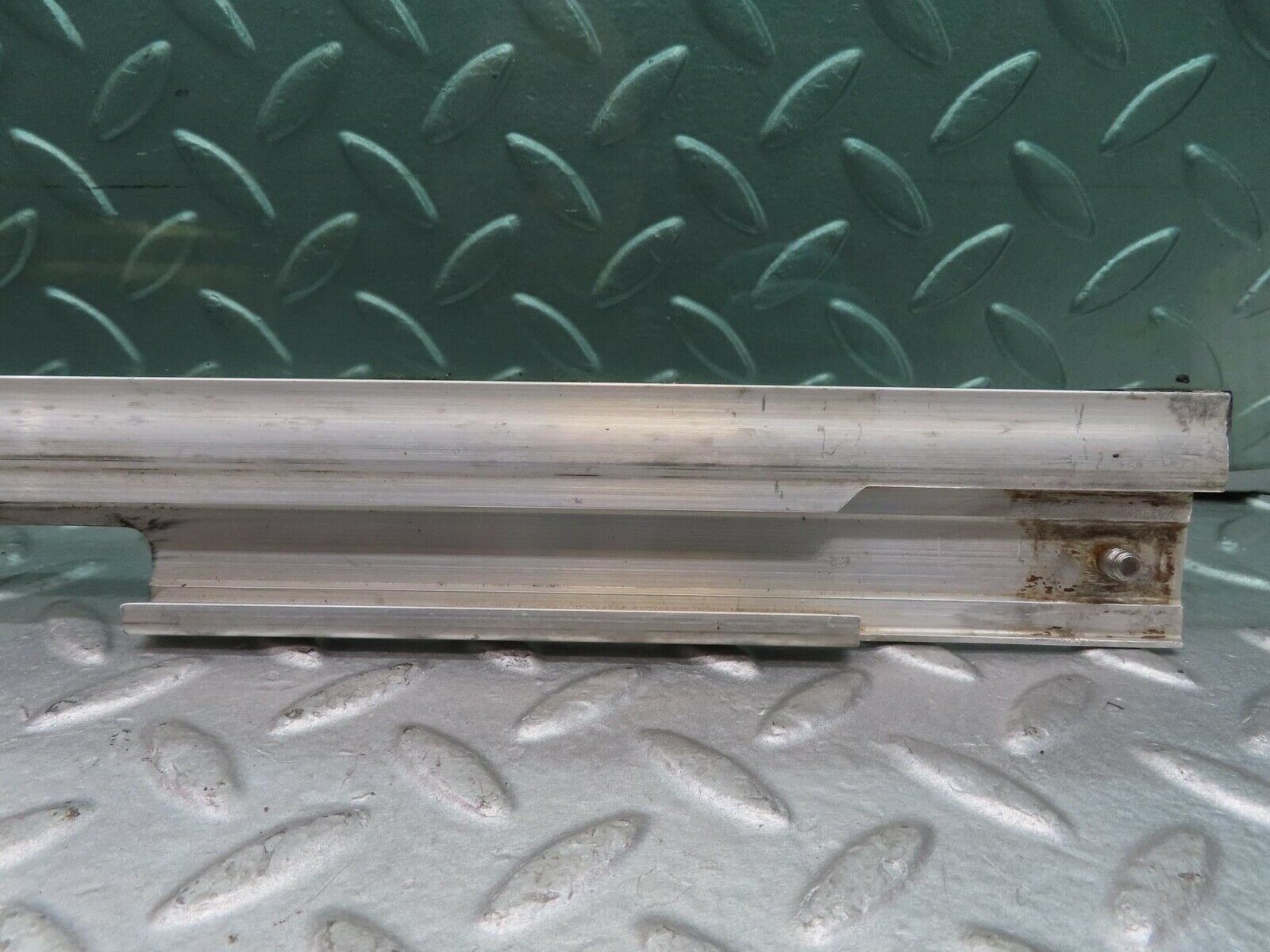 16413 Mercedes-Benz W124 260E Front Left Door Window Glass