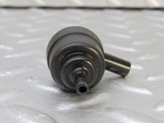 36911 Mercedes-Benz C126 420SEC Coupe Engine Crankcase Vent Valve 1074700893