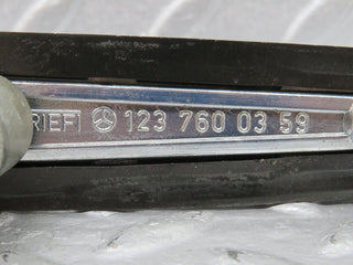 40617 Mercedes-Benz W123 300D Rear Right Exterior Door Handle 1237600359 1237660005