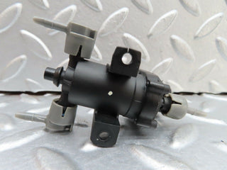 W140 Coupe vacuum pressure valve used OEM