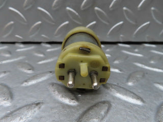 19174 Mercedes-Benz W123 300D Windscreen Washer Pump