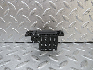 27553 Mercedes-Benz S124 300TE Wagon Diagnostic Connector 1295455540