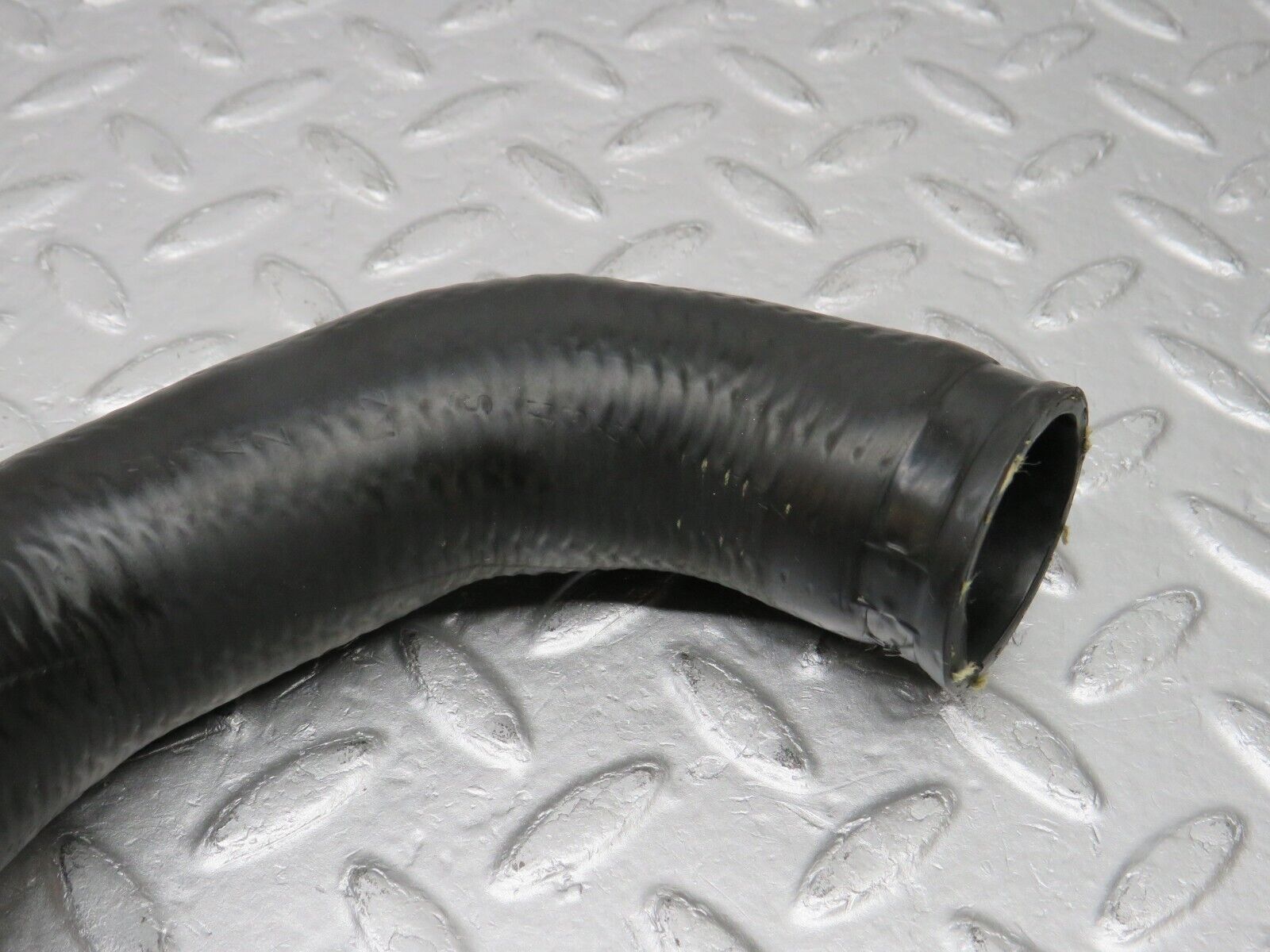 38569 Mercedes-Benz R129 280SL Coupe Radiator Lower Hose Pipe 1295012482