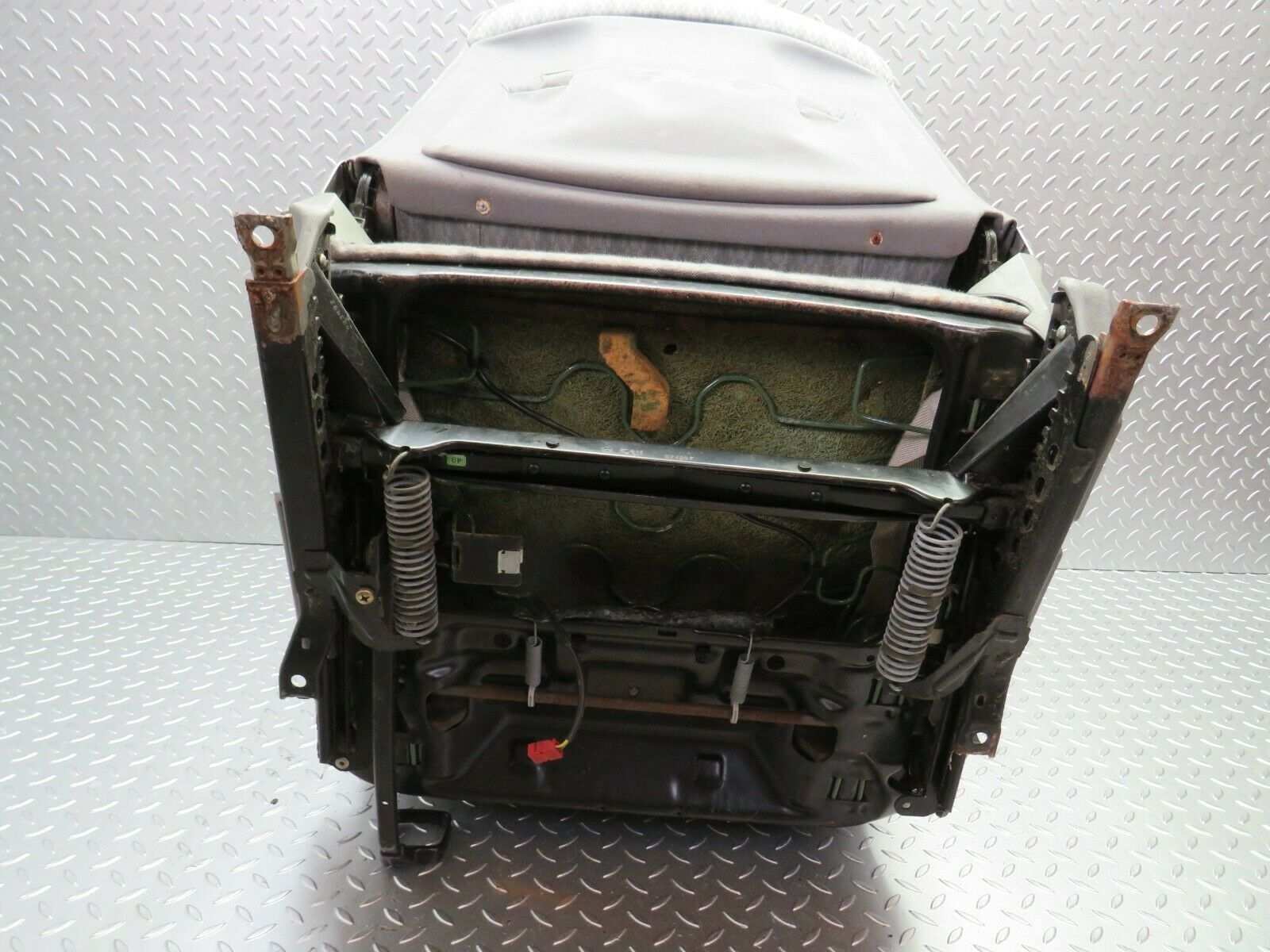 24371 Mercedes-Benz S124 220TE Wagon Front Right Seat