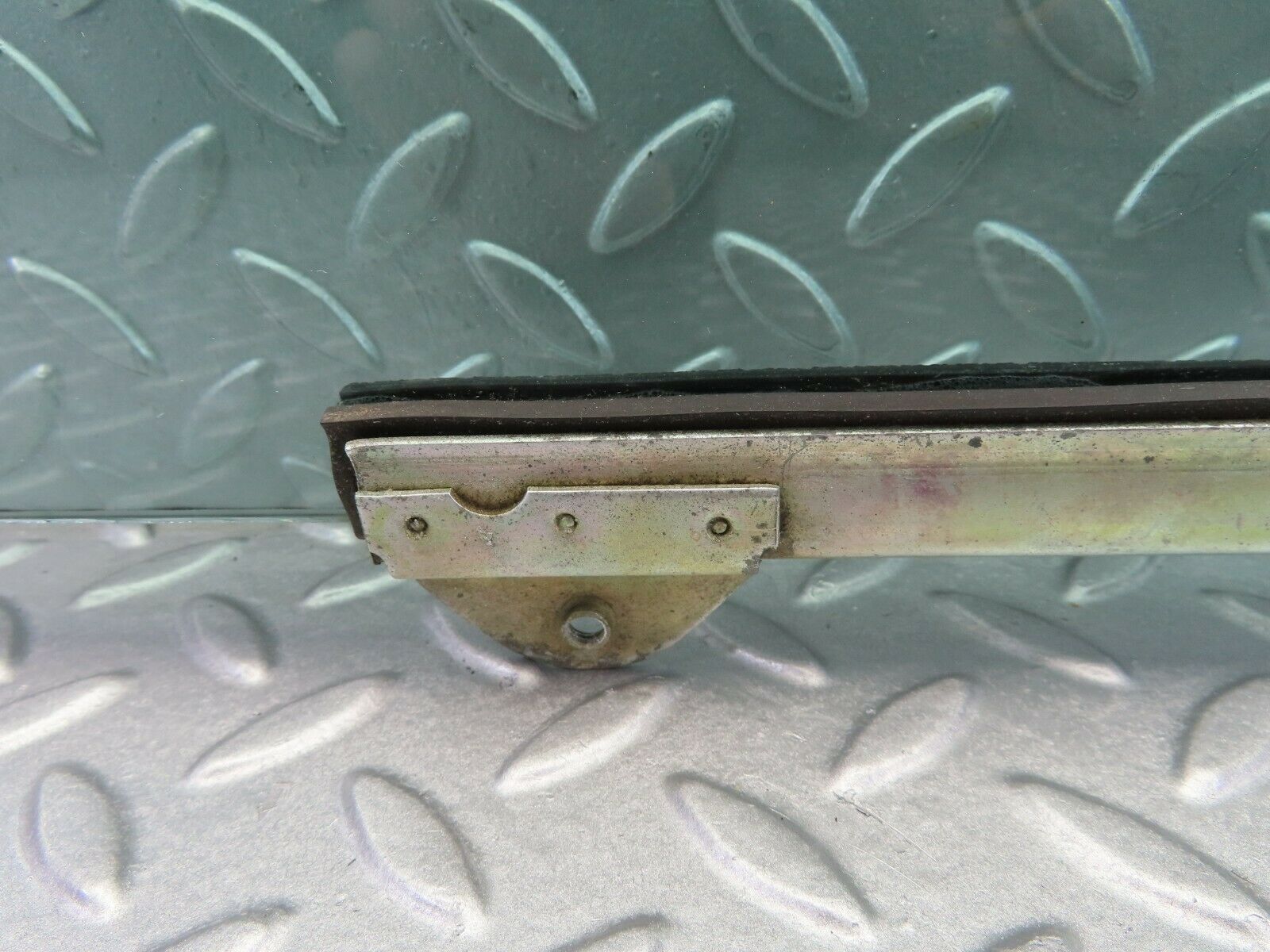 7886 Mercedes-Benz W115 220D Rear Left Door Window Glass