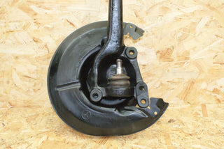 2335 Mercedes-Benz W123 280E Front Right Wheel Hub