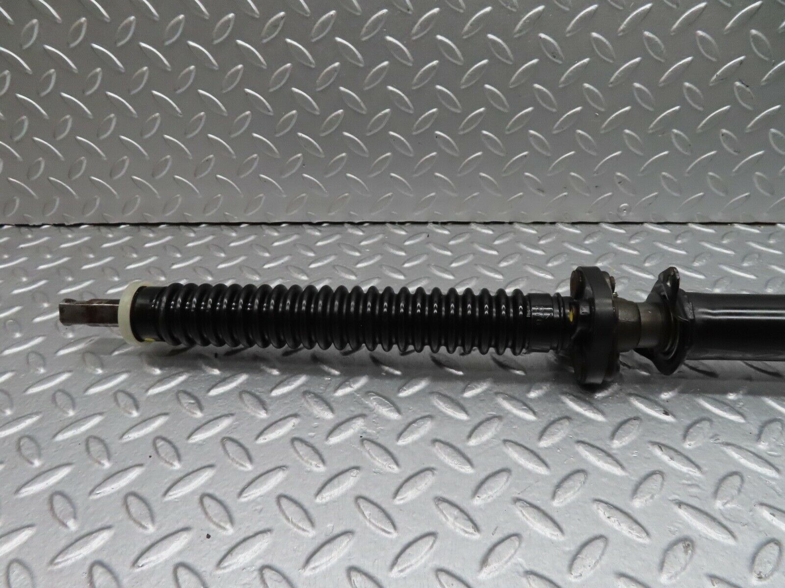 18122 Mercedes-Benz W123 200 Steering Column