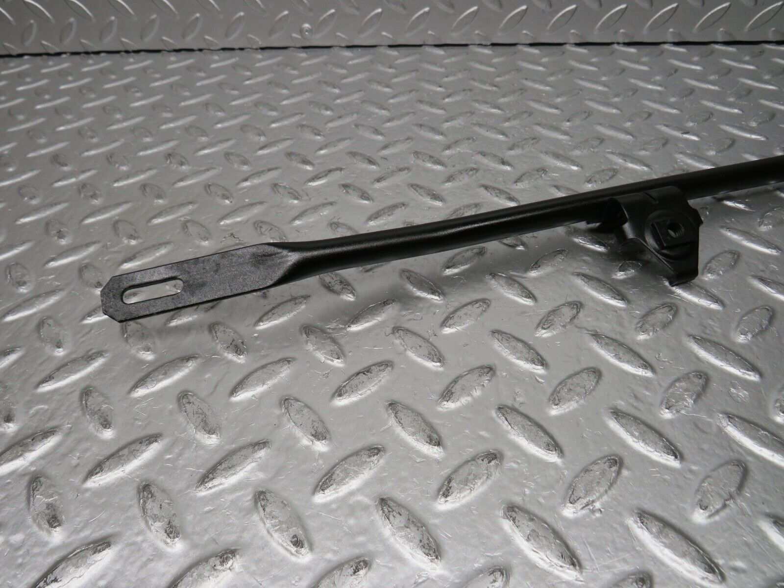 30883 Mercedes-Benz W201 190E 2.0L Horn Bracket