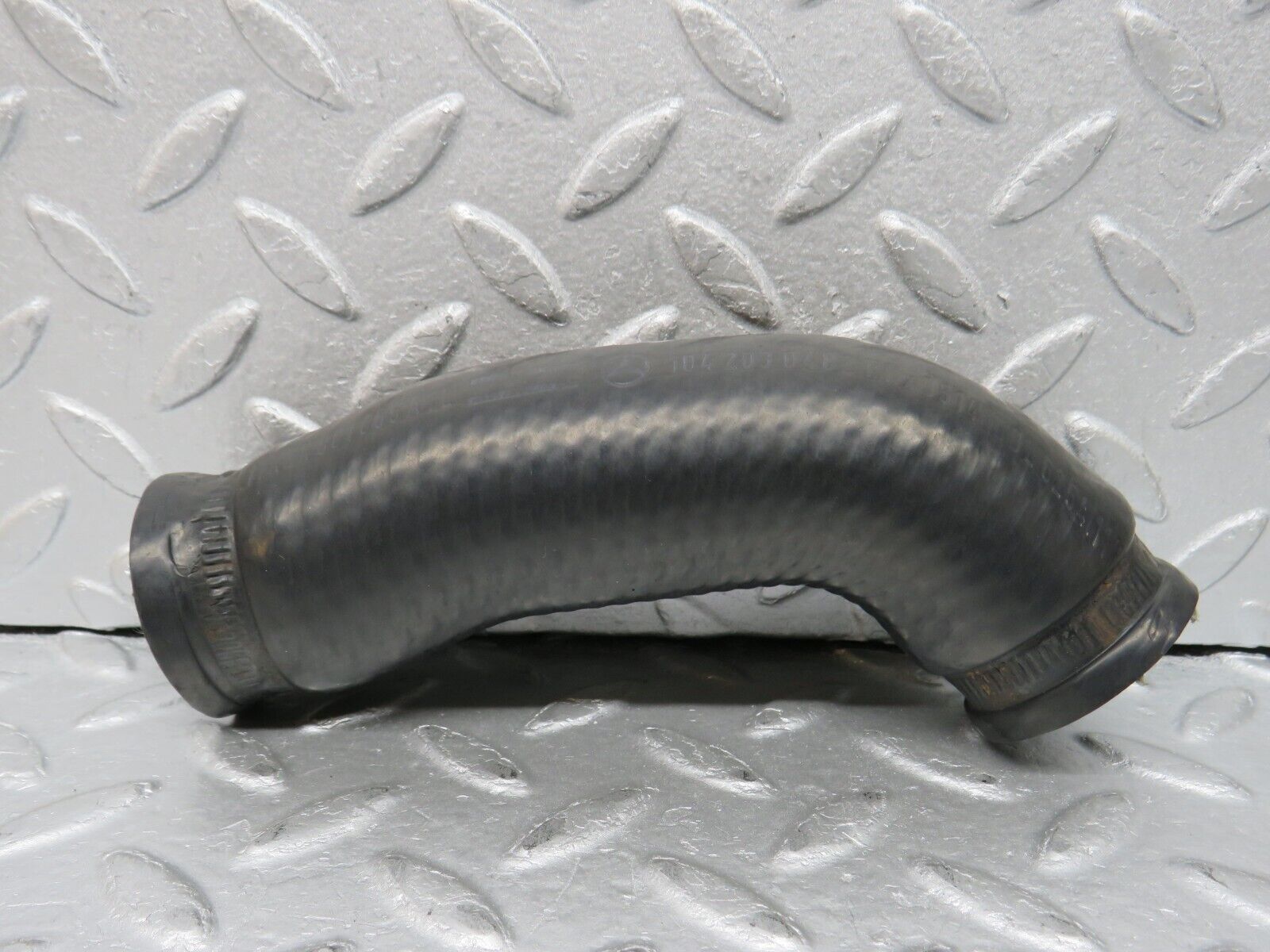 38062 Mercedes-Benz A124 320E Cabriolet Radiator Hose Pipe 1042030482