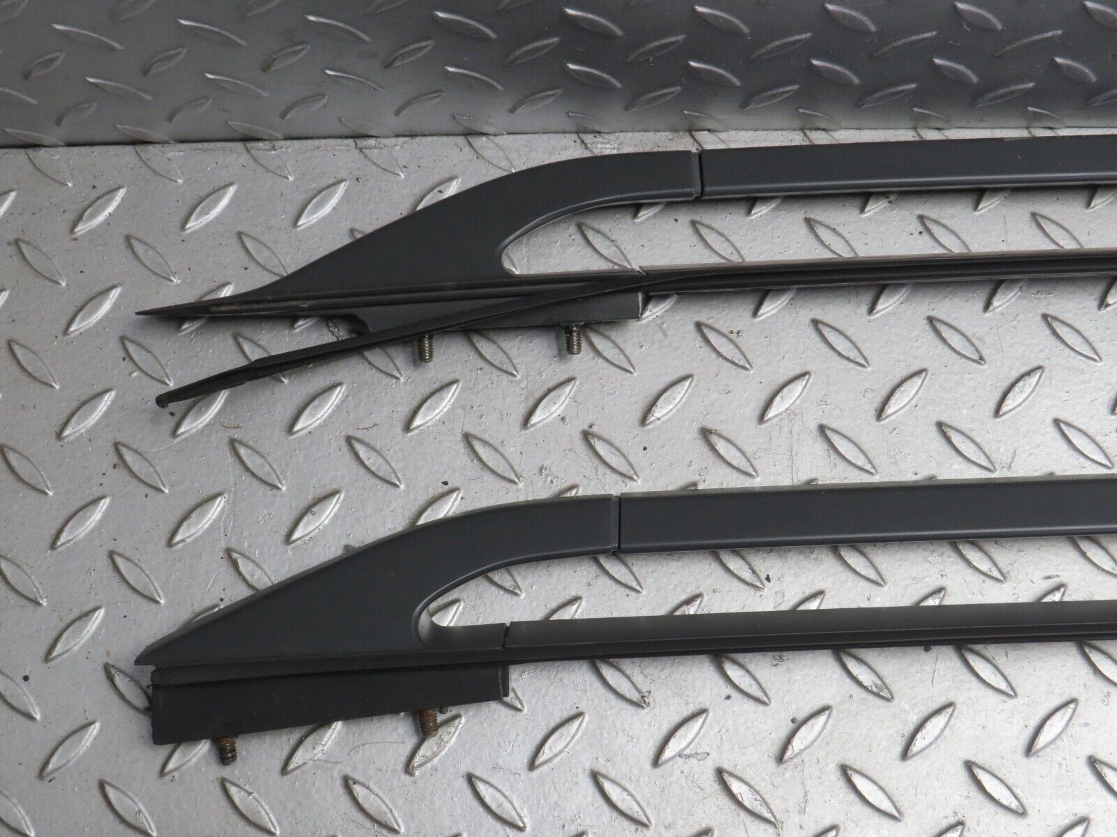32584 Mercedes-Benz S124 300TE Wagon Roof Rack Rails Pair