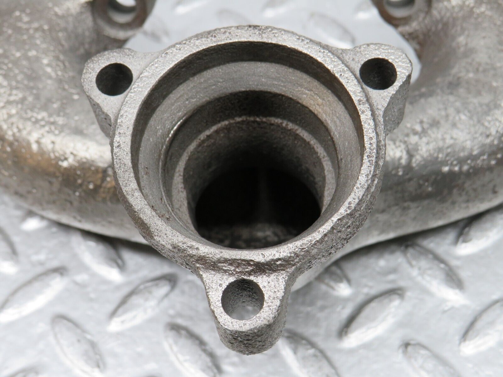 0271 Mercedes-Benz W120 Ponton Exhaust Manifold 6361420801