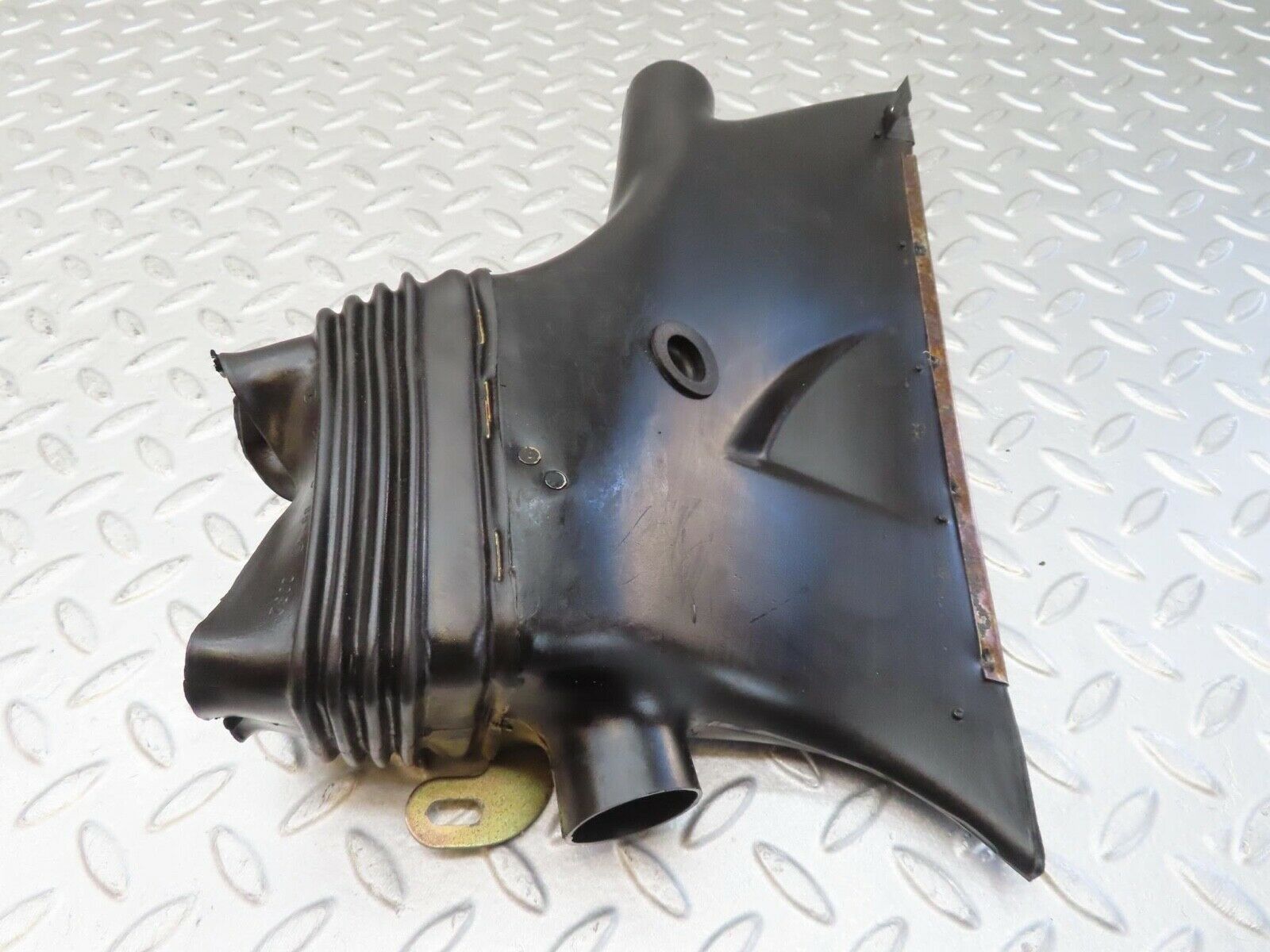 12392 Mercedes-Benz W108 280SE 3.5 Air Vent Duct Left Side