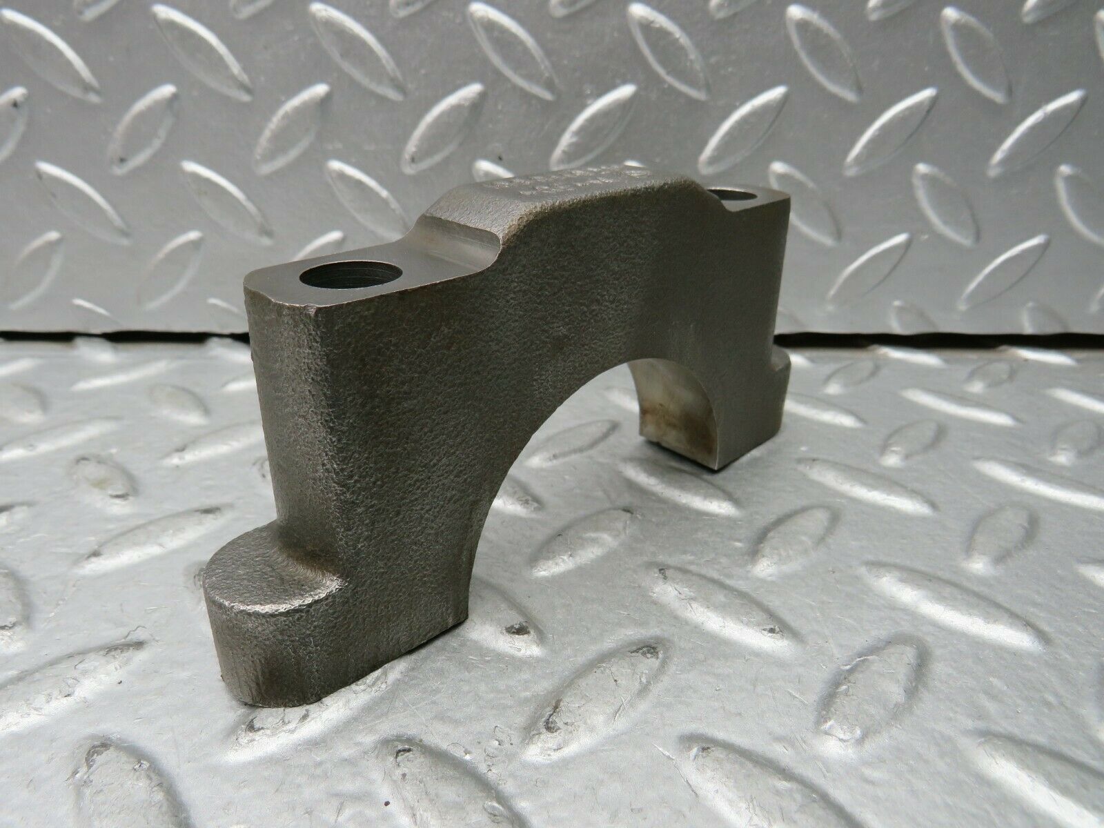 22113 Mercedes-Benz S123 280TE Crankshaft Bearing Holder Block 1080110211