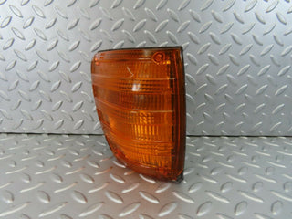 7219 Mercedes-Benz W116 450SE Indicator Light Front Right 1305233002