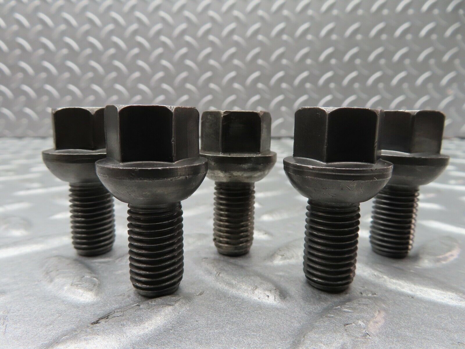 20534 Mercedes-Benz 5x Alloy Wheel Lug Bolt M12x1.5