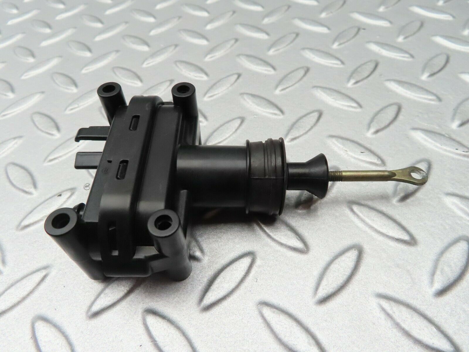 5296 Mercedes-Benz W124 230E Door Lock Vacuum Actuator Rear Right