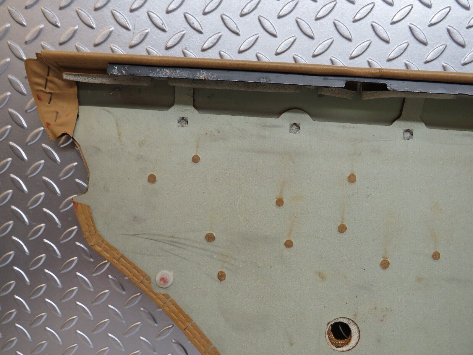 25464 Mercedes-Benz W123 200 Rear Right Door Card Palomino