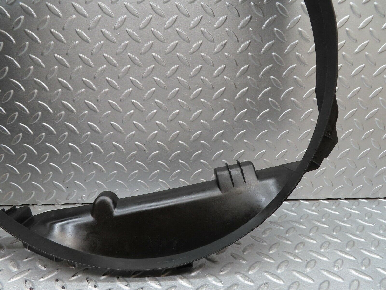 17327 Mercedes-Benz R129 300SL Coupe Radiator Fan Shroud Fan Cover 1295050055