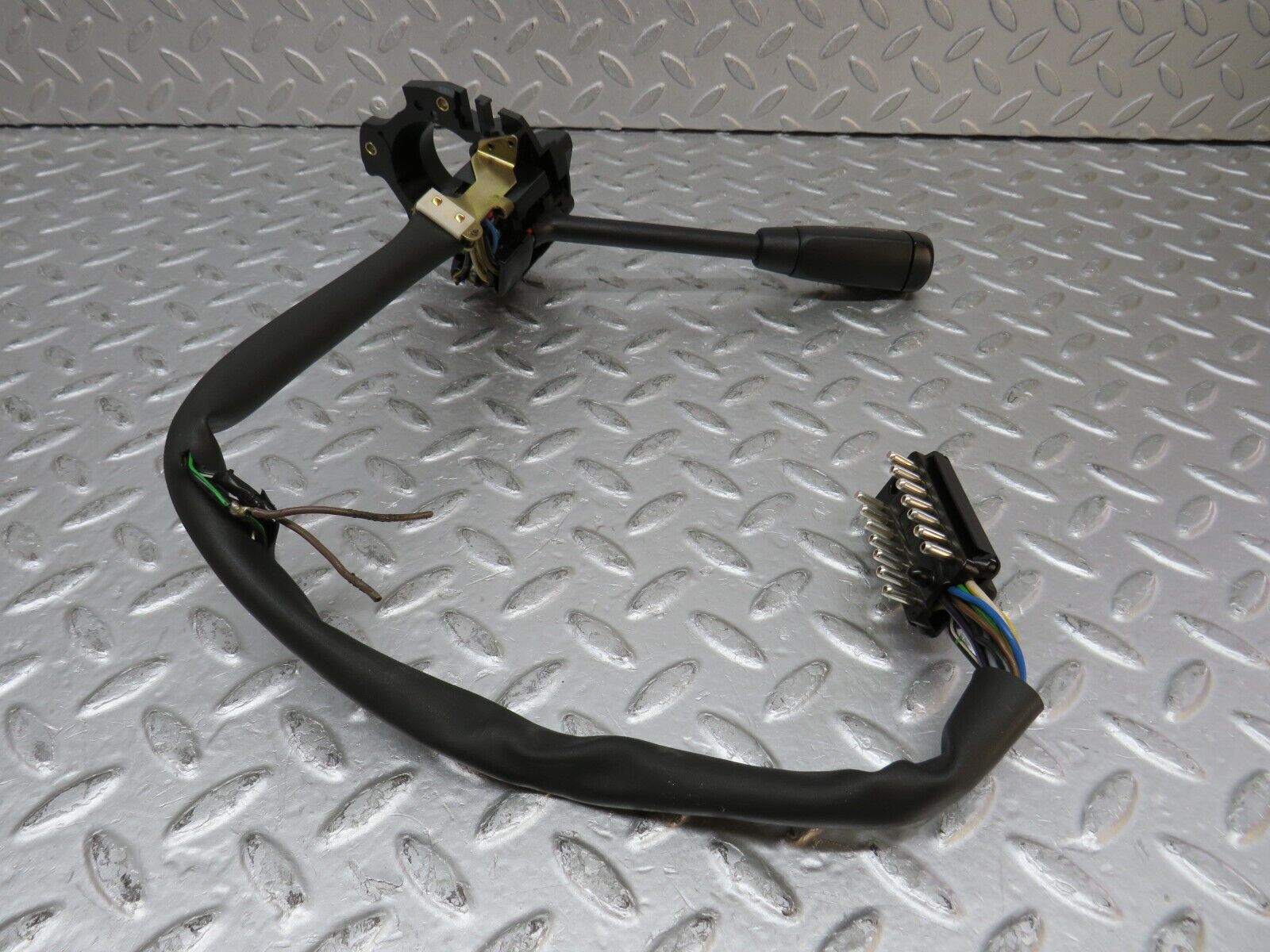 37976 Mercedes-Benz A124 320E Cabriolet Indicator Wiper Stalk 1245451324