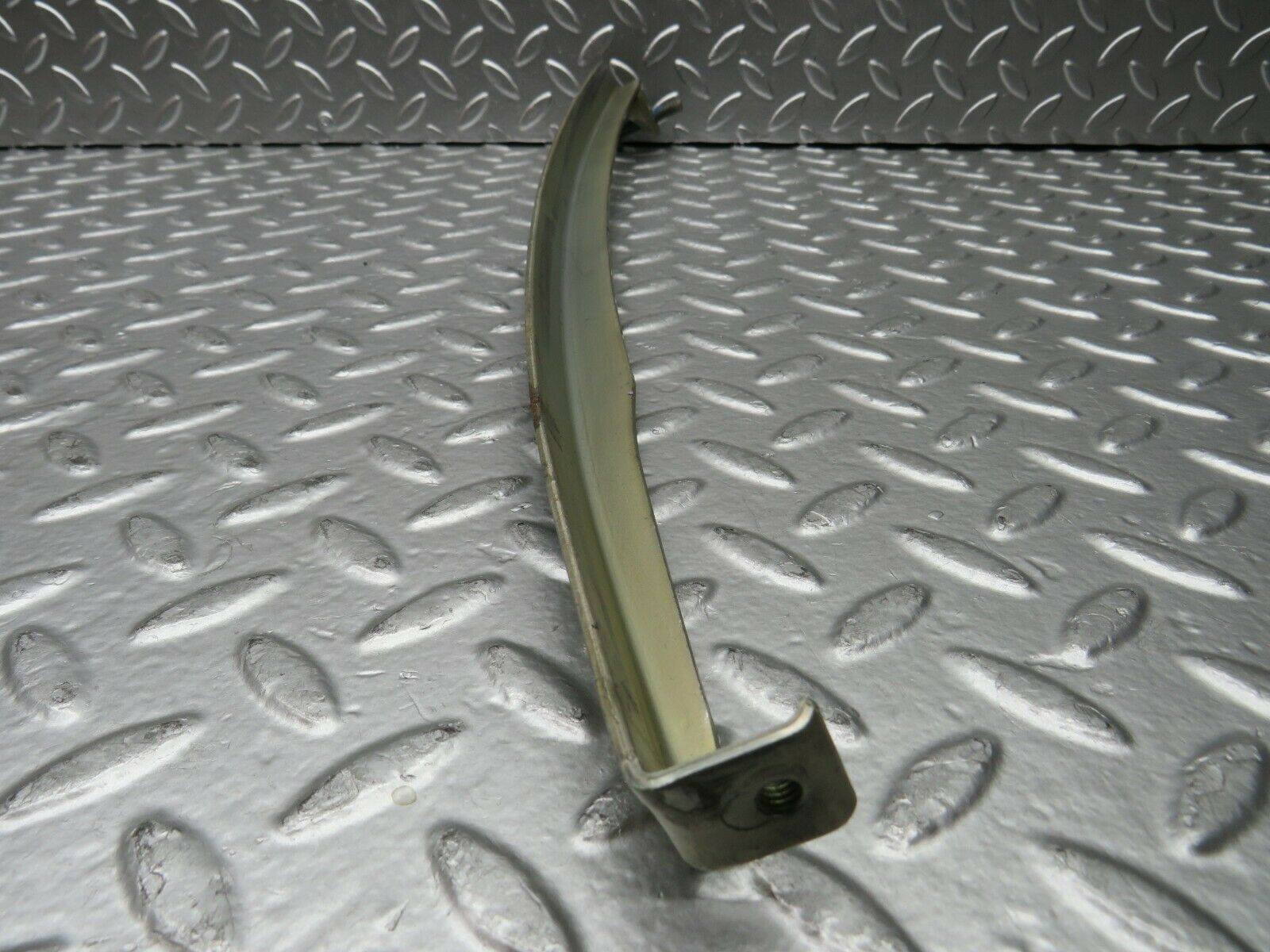 22535 Mercedes-Benz C124 E220 Coupe Left Door Window Channel