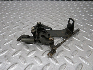 25179 Mercedes-Benz W201 190D Throttle Linkage 1110700521