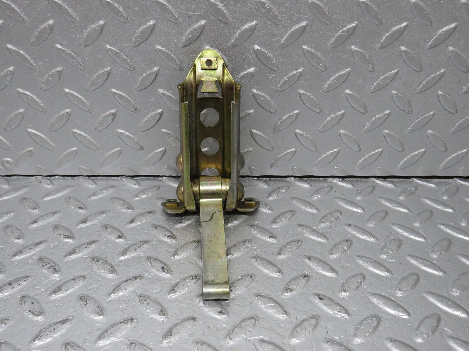 40588 Mercedes-Benz W123 300D Door Safety Check Strap