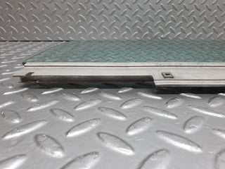 41131 Mercedes-Benz W126 300SE Front Right Door Window Glass