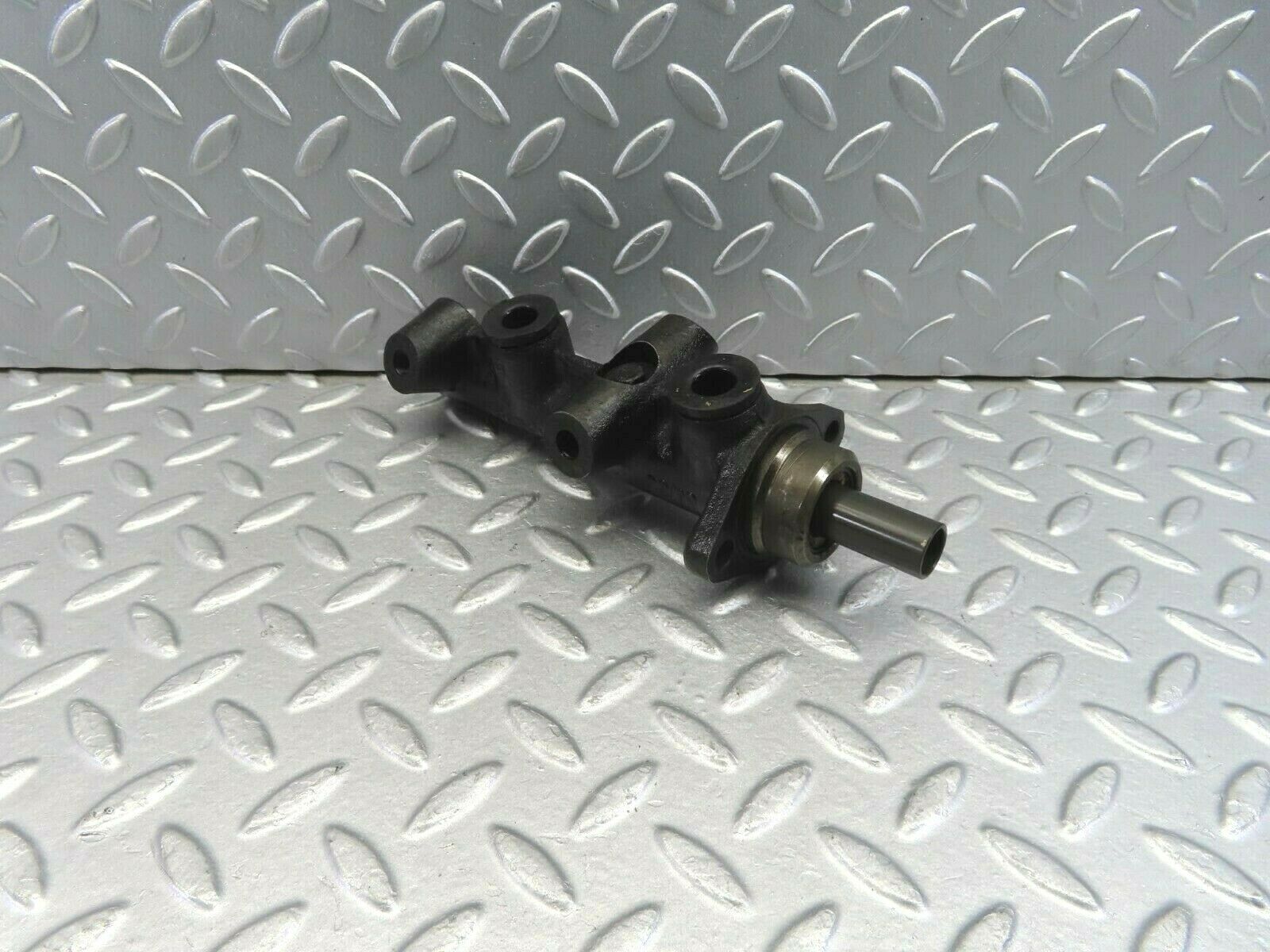 9901 Mercedes-Benz C123 230CE Coupe Brake Master Cylinder