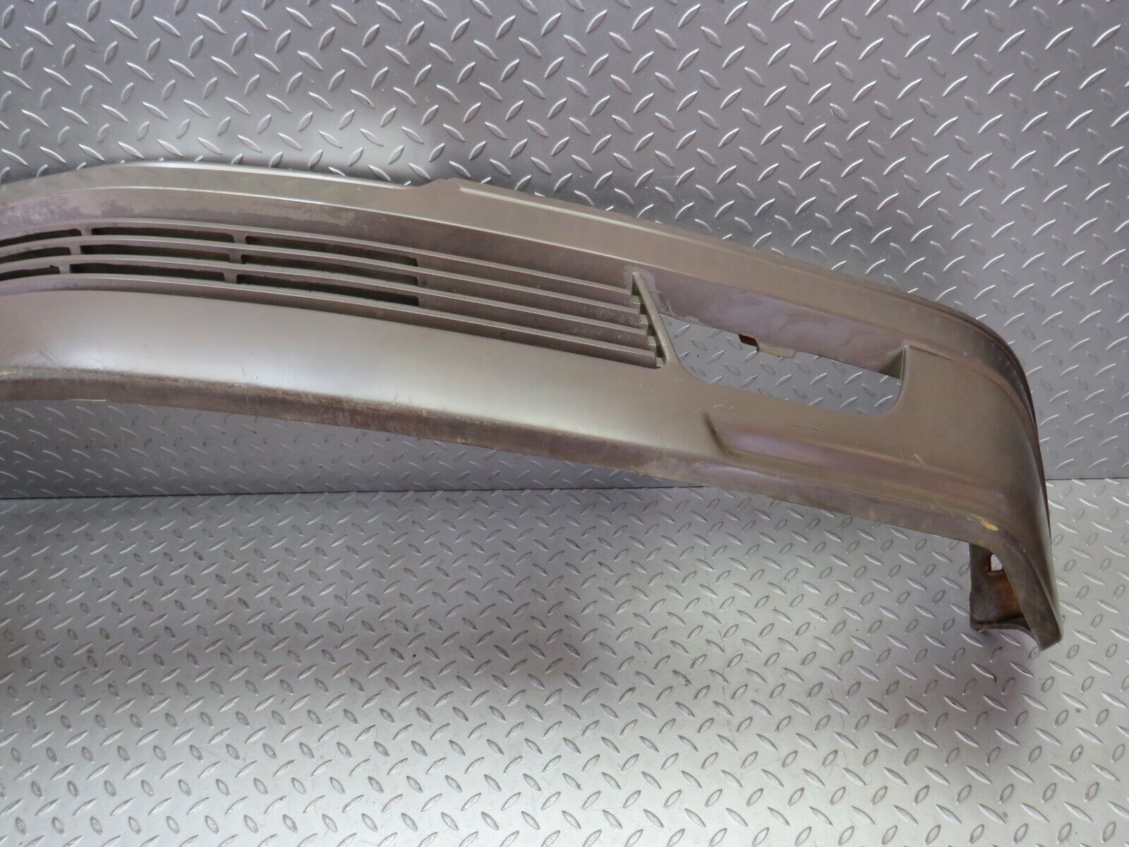 34462 Mercedes-Benz C126 380SEC Coupe Front Bumper 1268850025 1268850126