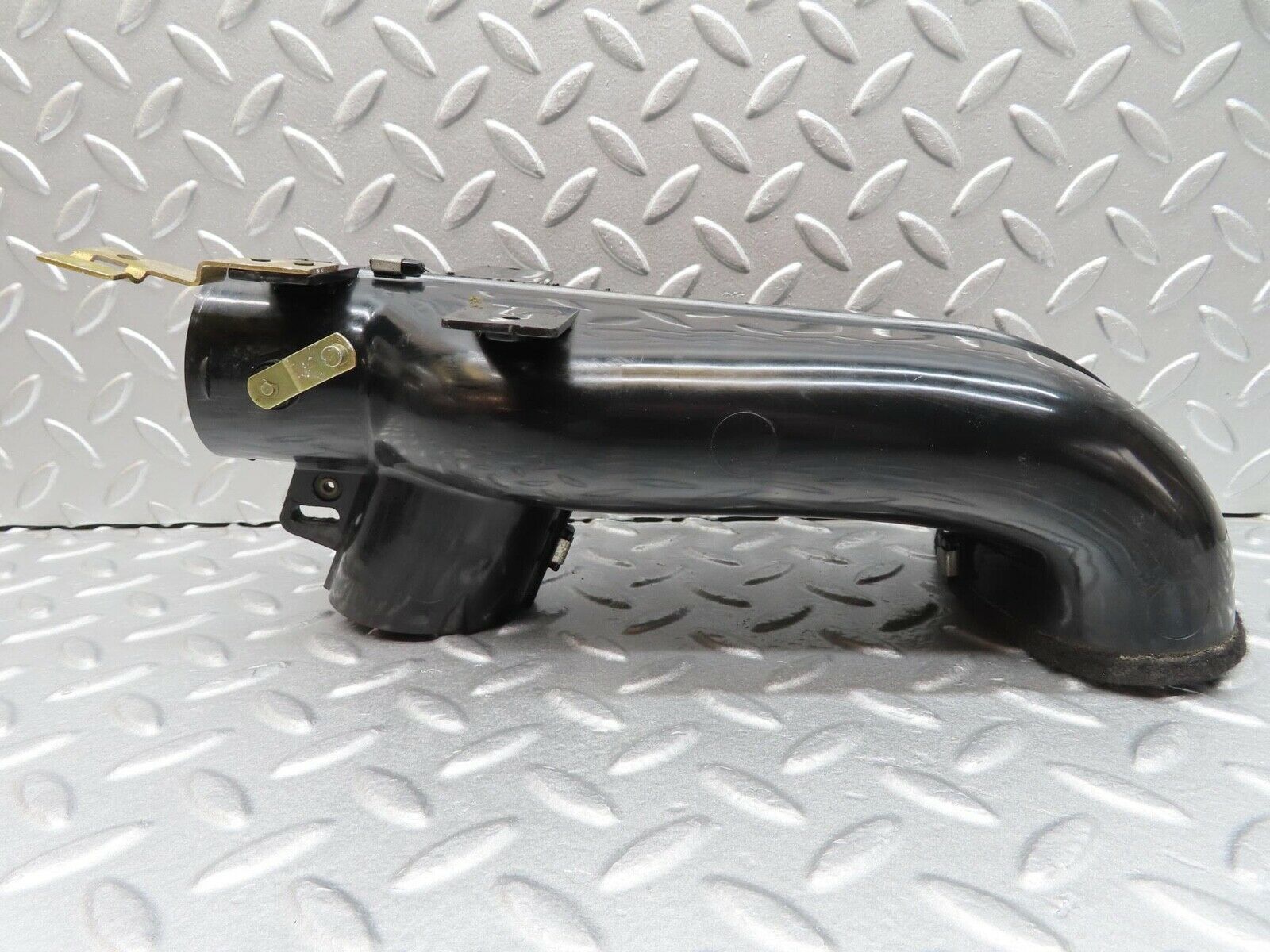 13984 Mercedes-Benz C107 280SLC Heater Air Duct
