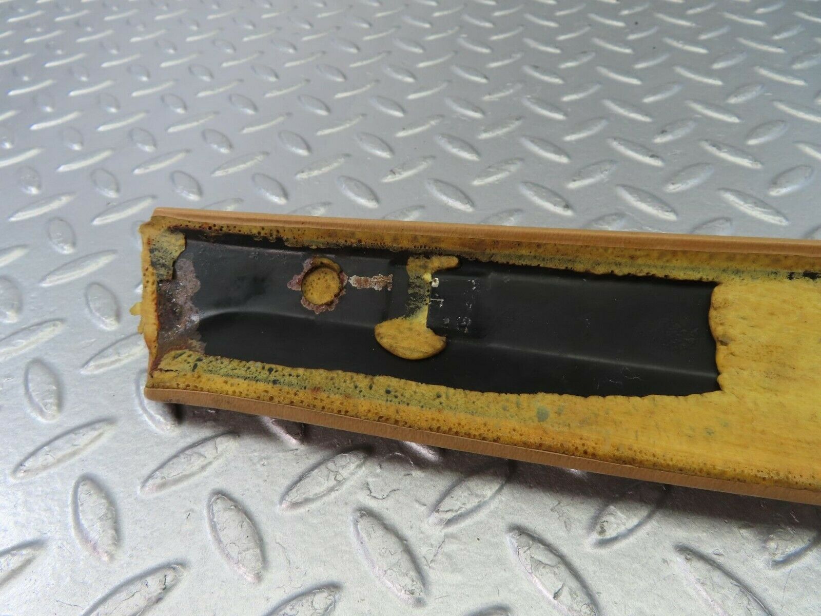 10684 Mercedes-Benz W123 230E A Pillar Cover Left Side