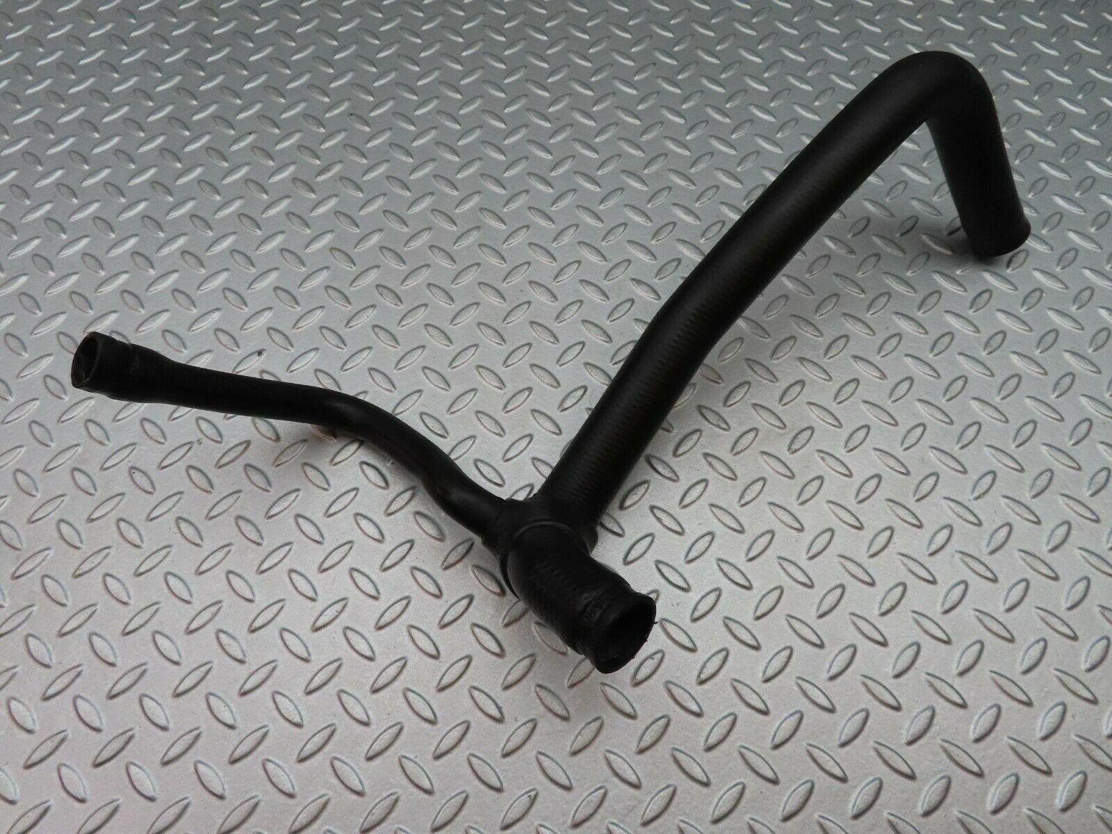 5574 Mercedes-Benz W124 230E Radiator Hose 1245013982