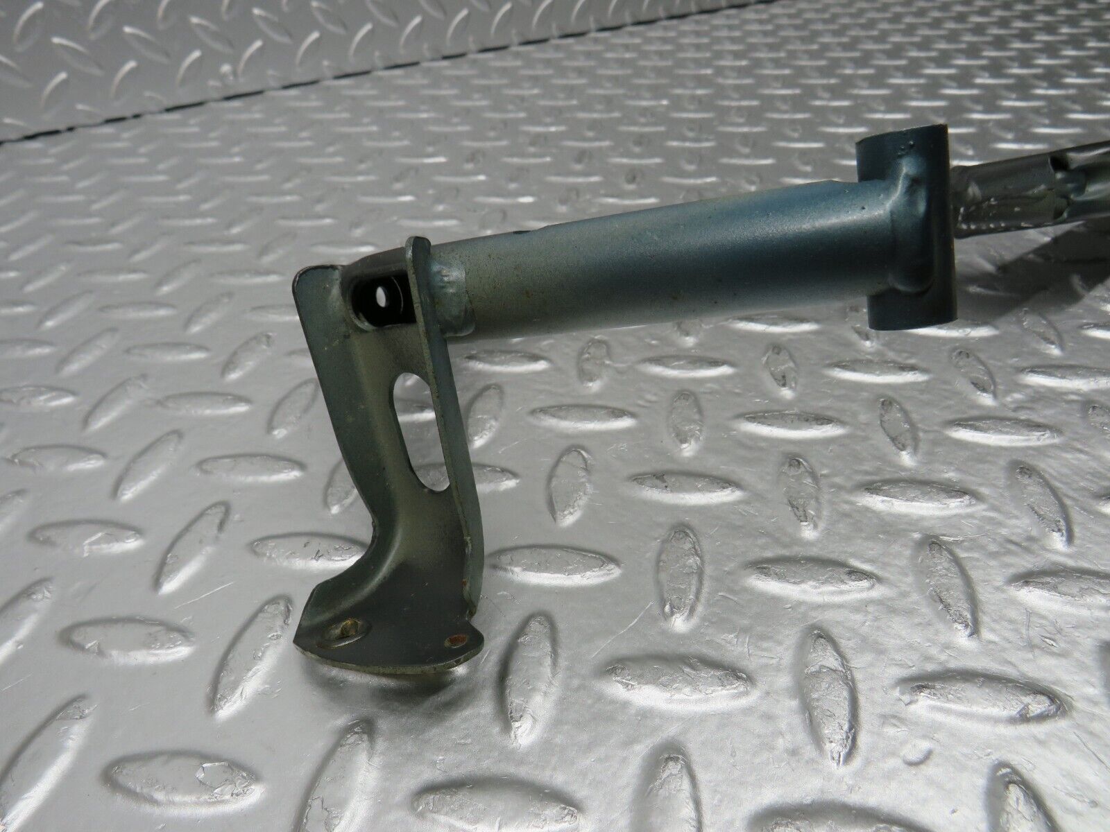 30663 Mercedes-Benz W201 190E 2.0L Boot Lid Trunk Hinge Left Side