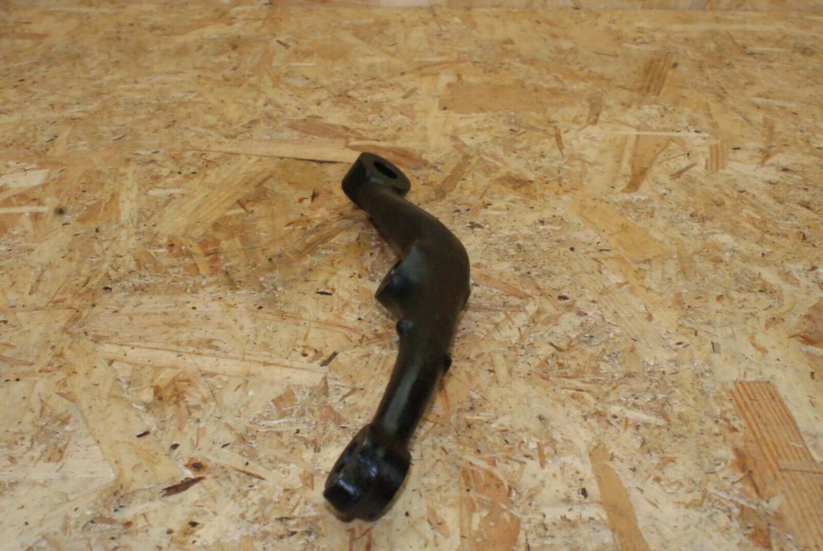 2415 Mercedes-Benz W123 280E Front Axle Steering Arm Left Side