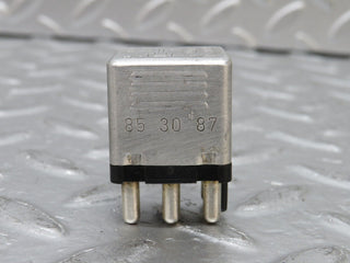 W124 Wagon multi purpose relay used OEM
