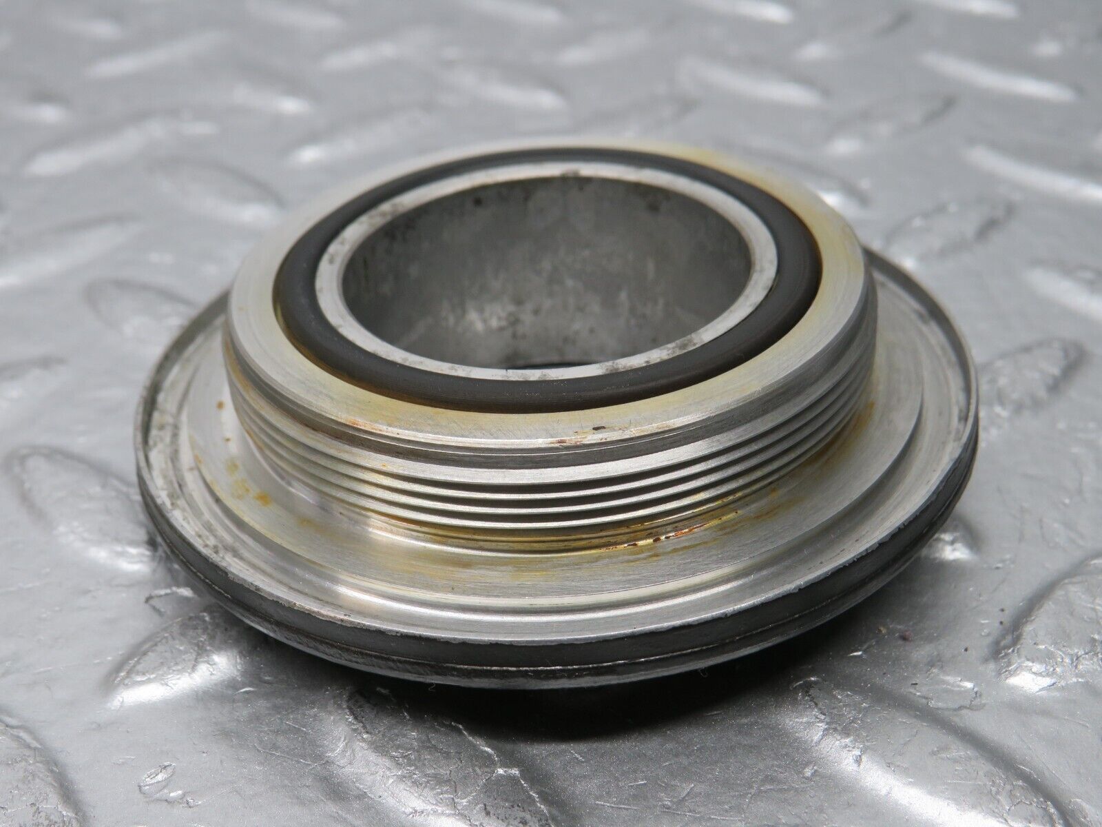 30915 Mercedes-Benz W201 190E 2.0L Fuel Tank Locking Sender Flange 2014710521