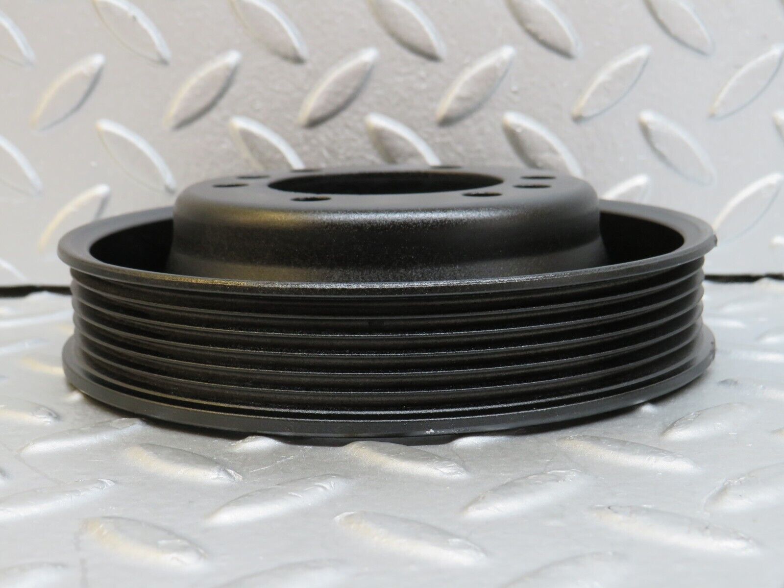 36794 Mercedes-Benz W201 190E 2.0L Crankshaft Pulley 6030320204