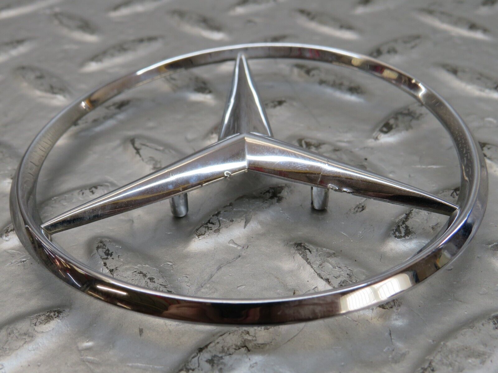 26487 Mercedes-Benz C124 220CE Coupe Chrome Rear Emblem 2017580058