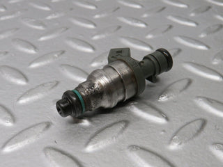 W124 Cabriolet fuel injector used OEM