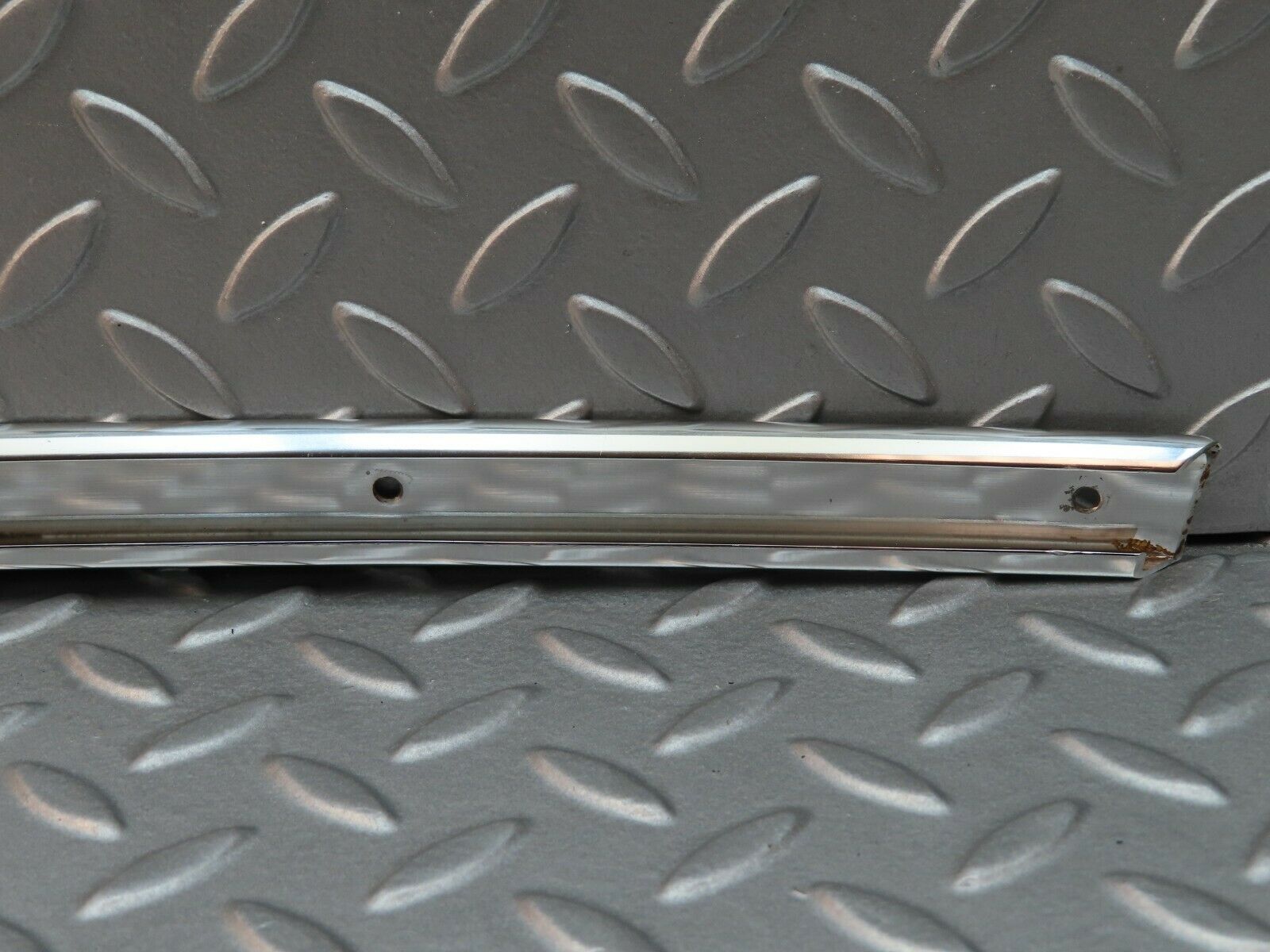 5079 Mercedes-Benz R107 350SL Coupe Sealing Rail A Pillar Right