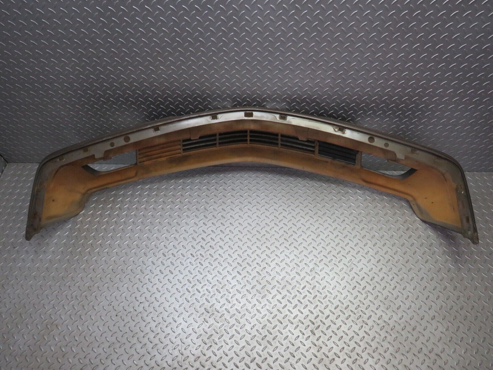 34462 Mercedes-Benz C126 380SEC Coupe Front Bumper 1268850025 1268850126