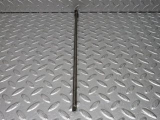 0267 Mercedes-Benz W123 220D Camshaft Oil Tube